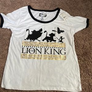Women’s Lion King top, new with tags!